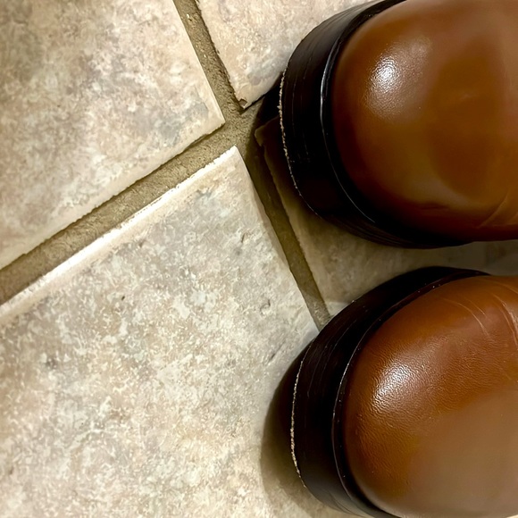 Tory Burch Brown Heeled Boots - Picture 6 of 9